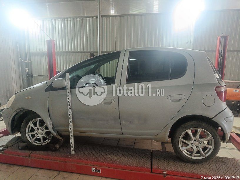 Фото Toyota Vitz 4