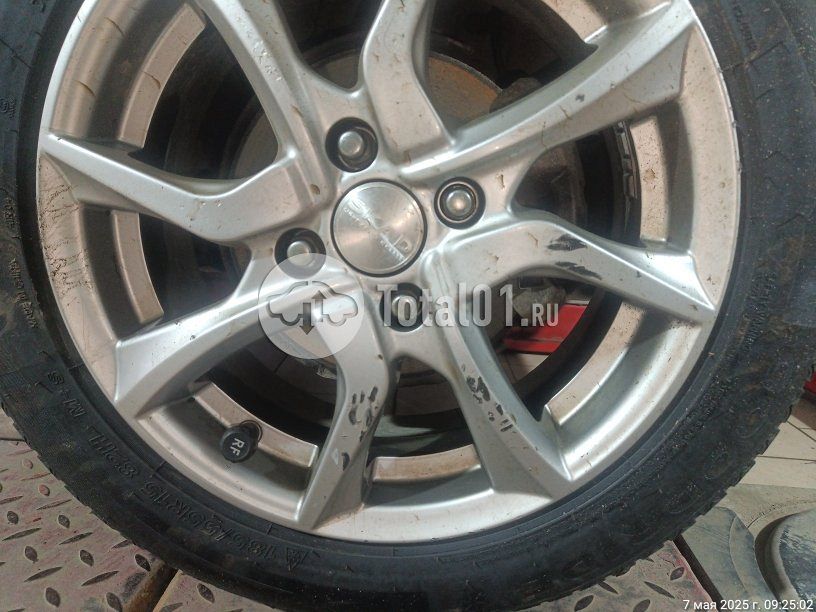 Фото Toyota Vitz 14