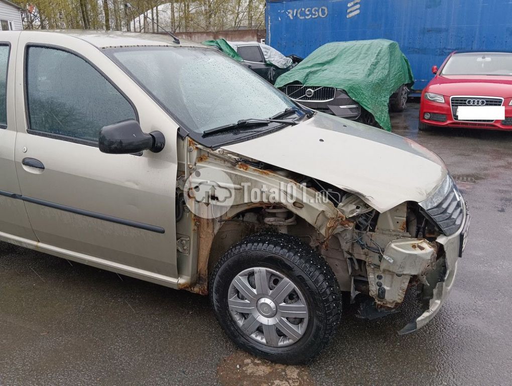 Фото Renault Logan 12