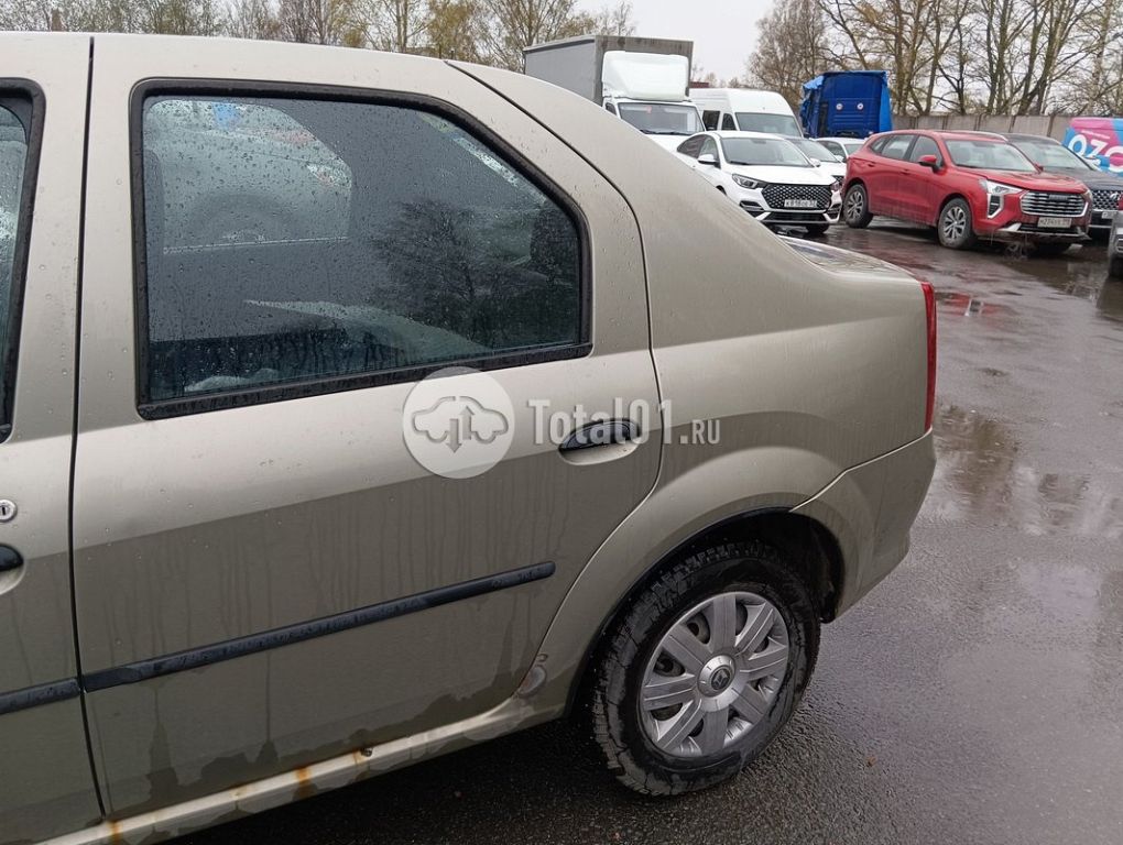 Фото Renault Logan 38