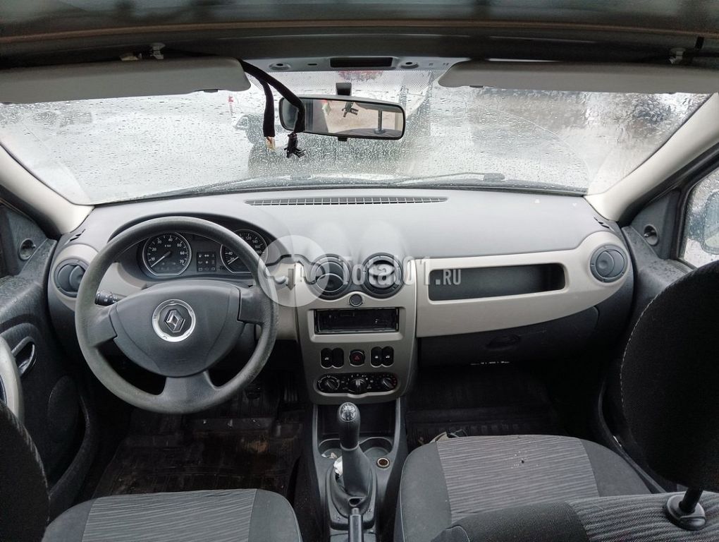 Фото Renault Logan 100