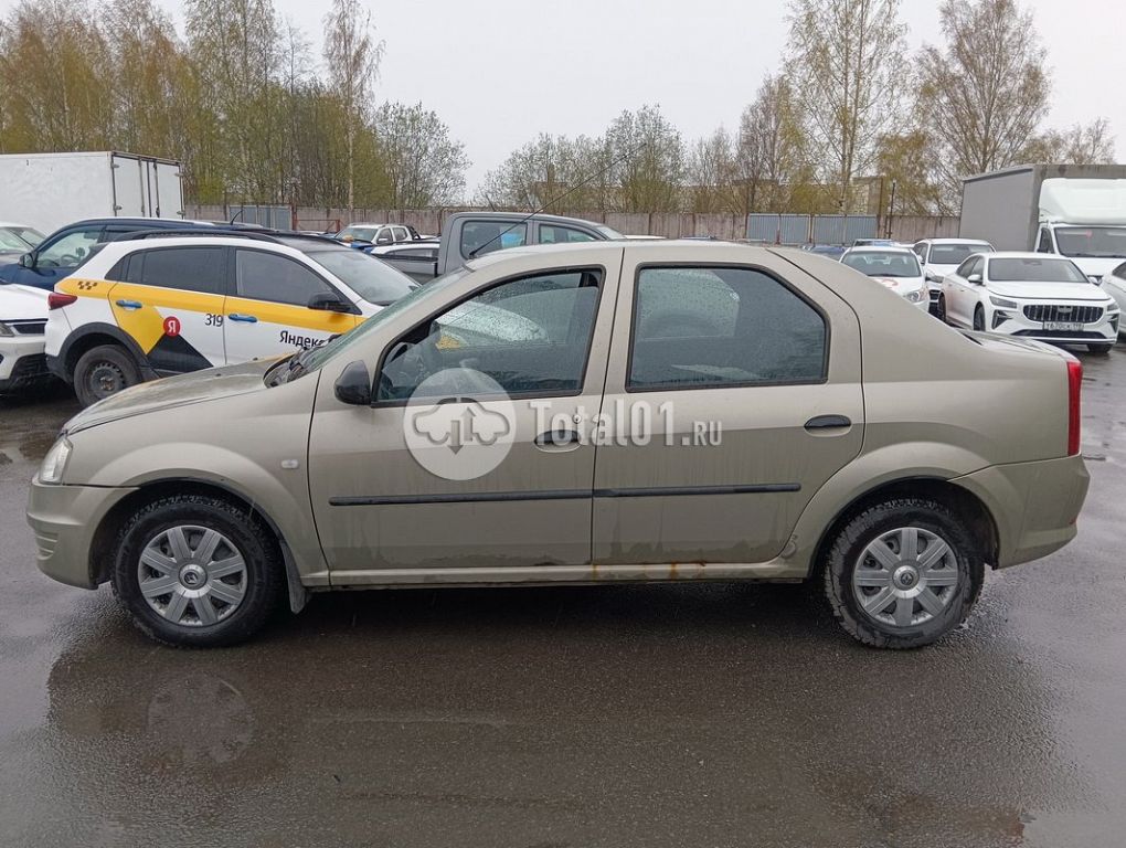 Фото Renault Logan 136