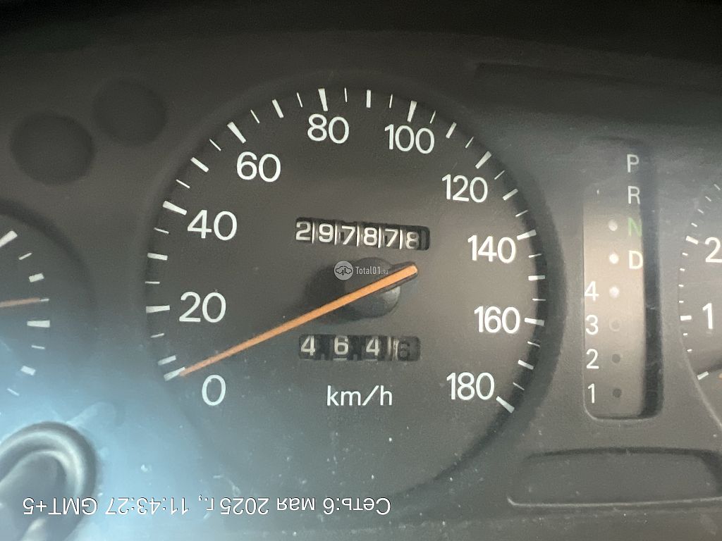 Фото Mitsubishi Diamante 148