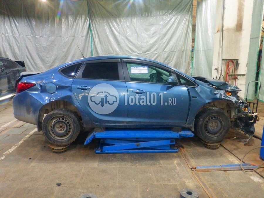 Фото Opel Astra 16