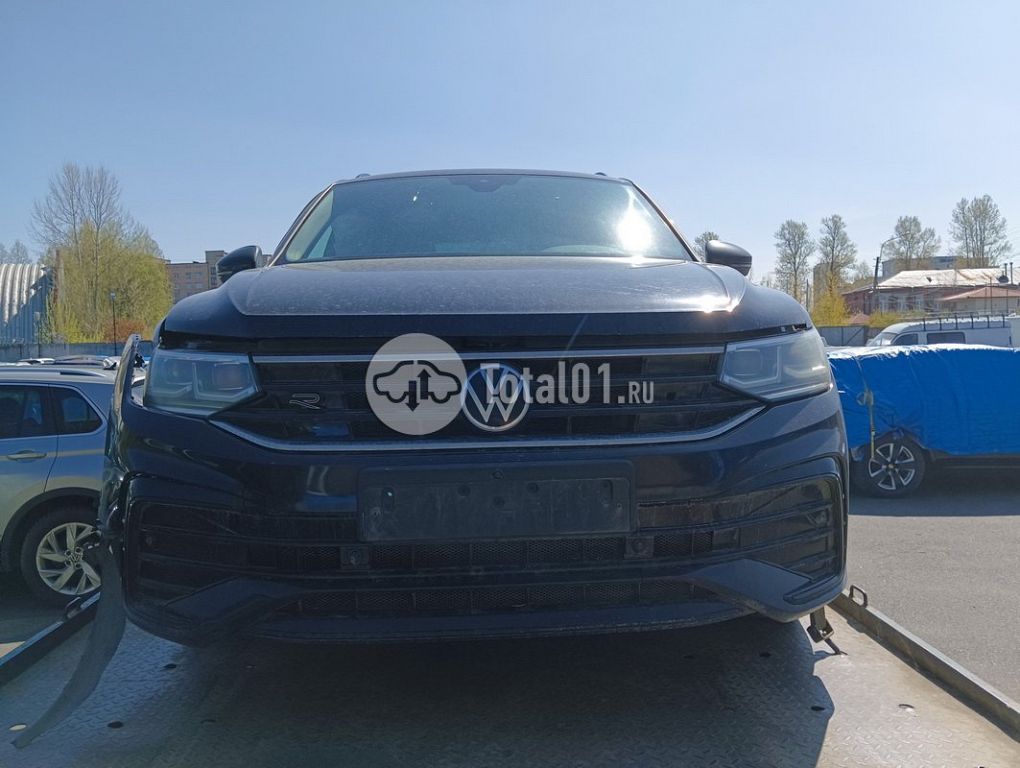 Фото Volkswagen Tiguan 4