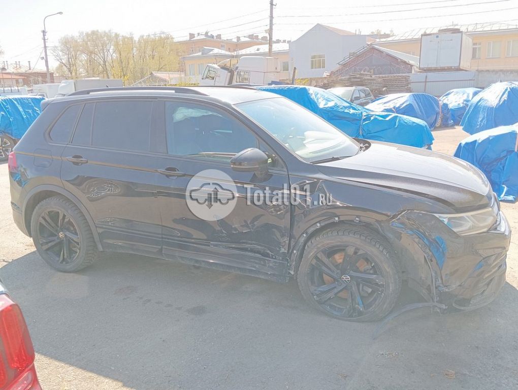 Фото Volkswagen Tiguan 12