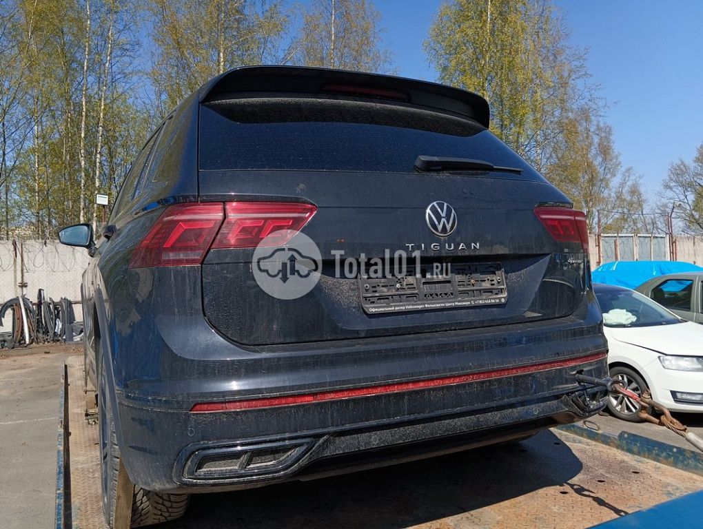 Фото Volkswagen Tiguan 90