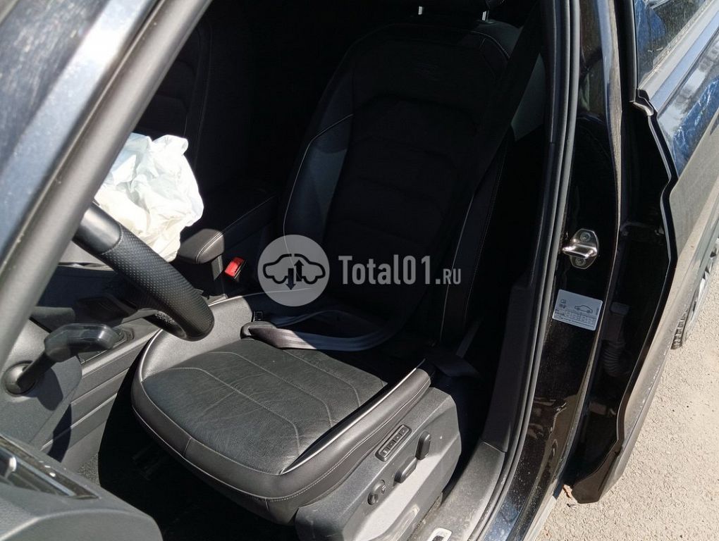 Фото Volkswagen Tiguan 100