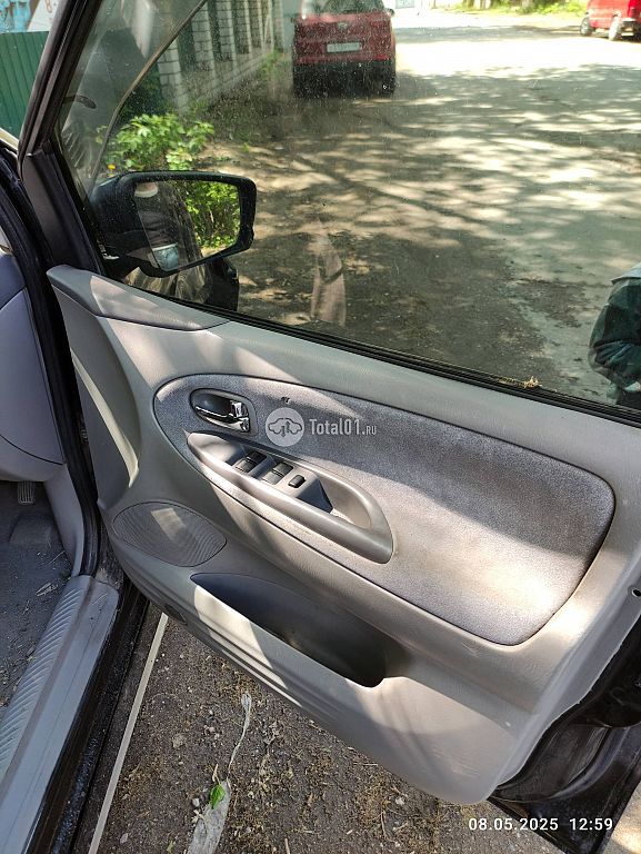 Фото Mazda MPV 16