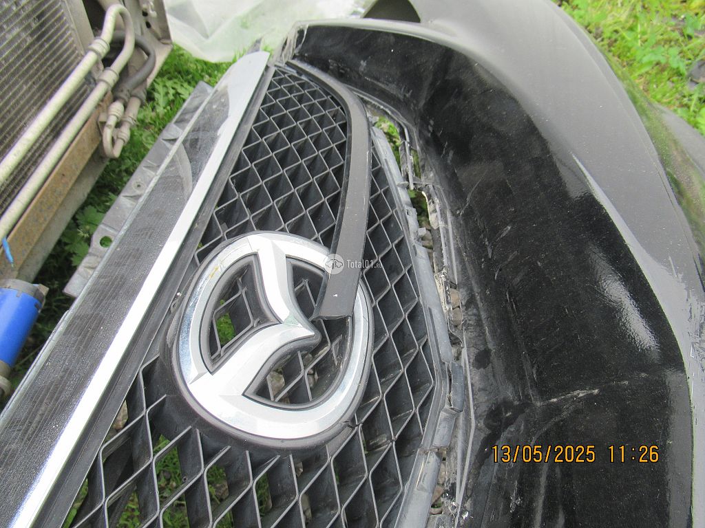 Фото Mazda MPV 146