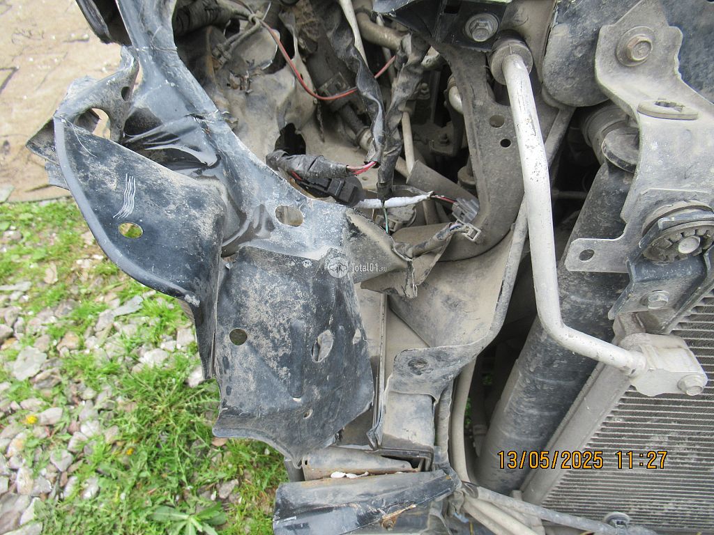 Фото Mazda MPV 218