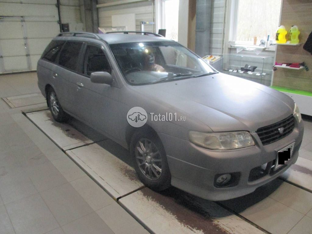 Фото Nissan Avenir 2