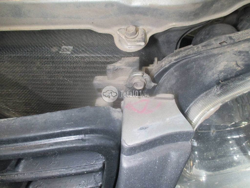 Фото Nissan Avenir 32