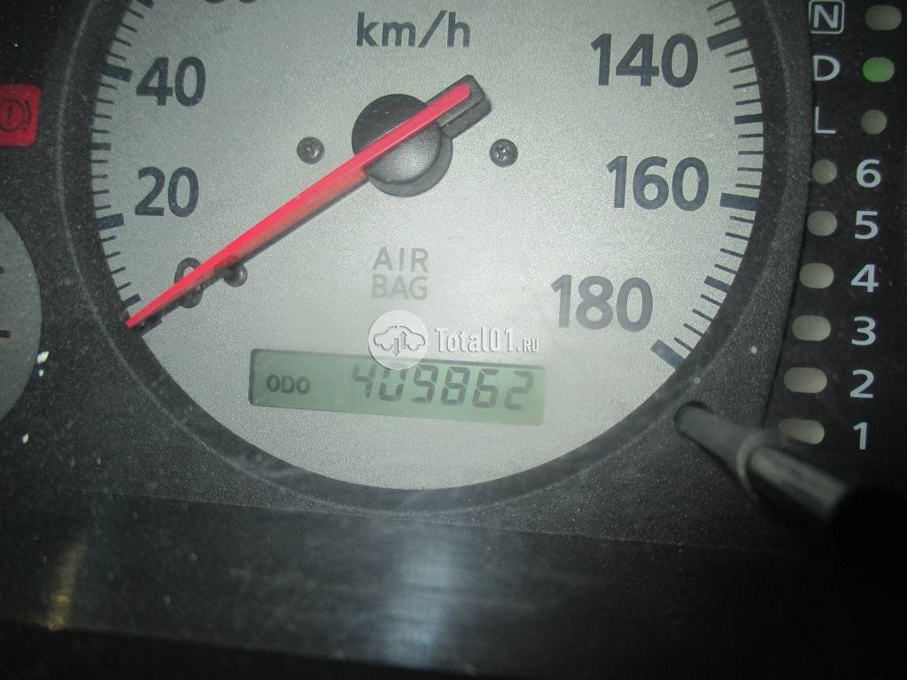 Фото Nissan Avenir 54