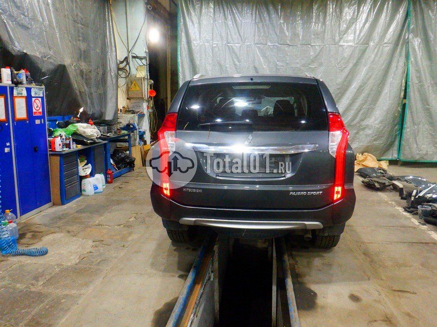 Фото Mitsubishi Pajero Sport 8