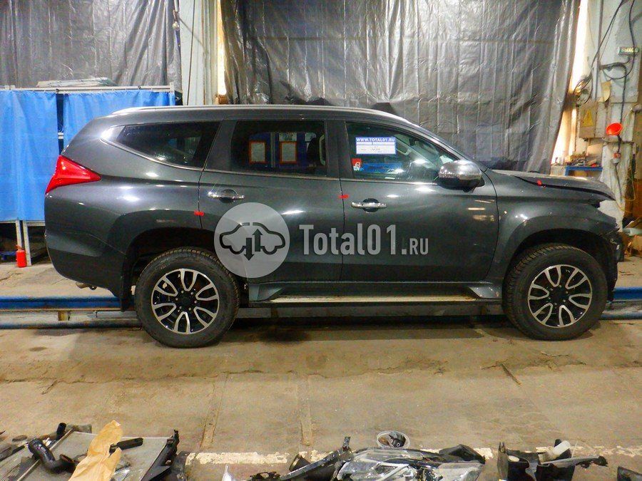 Фото Mitsubishi Pajero Sport 14