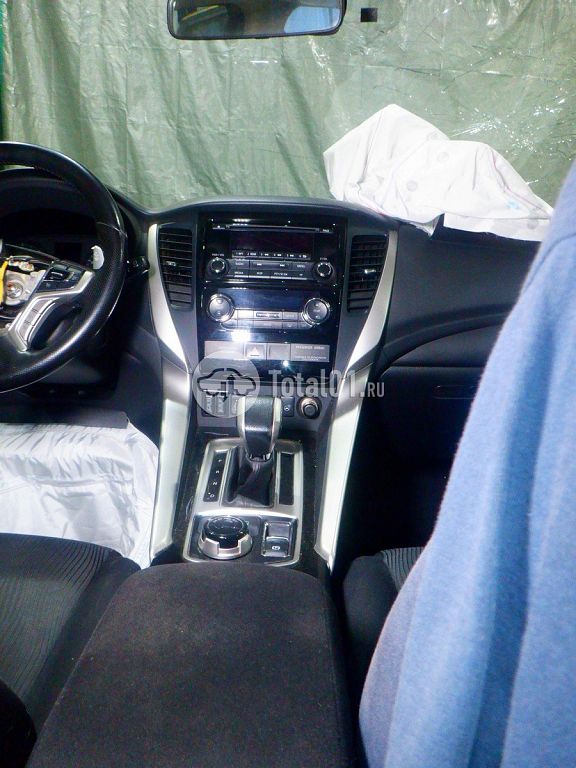 Фото Mitsubishi Pajero Sport 50