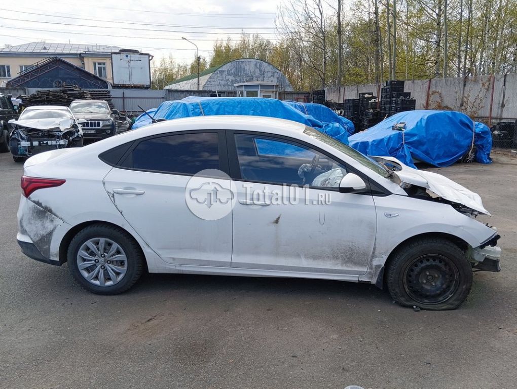 Фото Hyundai Solaris 112