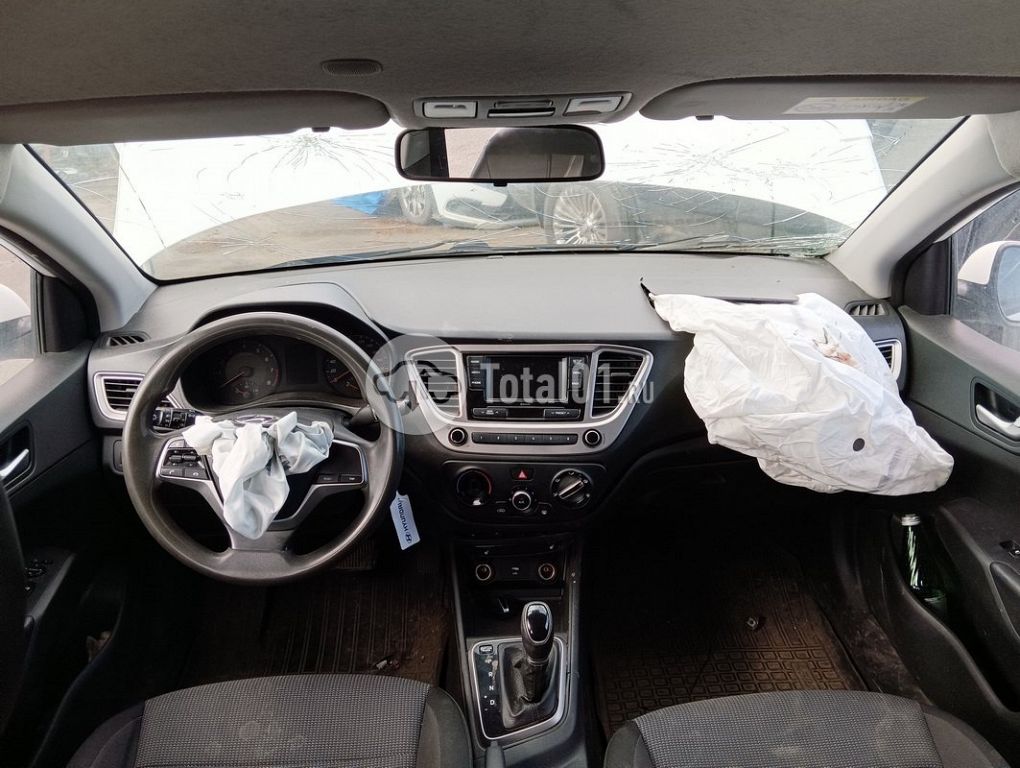 Фото Hyundai Solaris 120