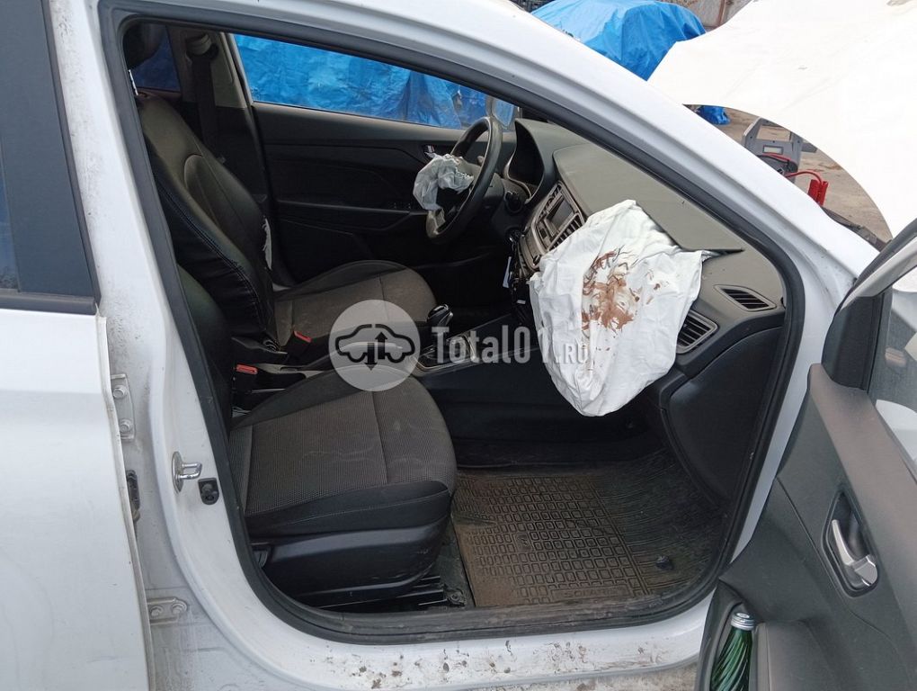 Фото Hyundai Solaris 158