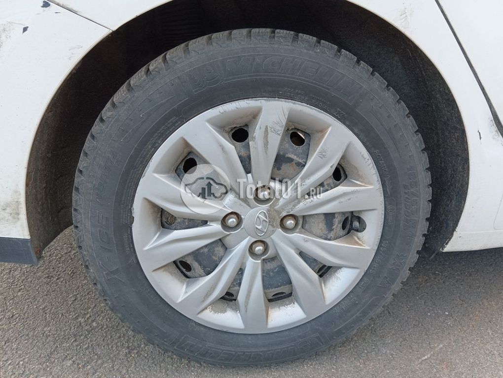 Фото Hyundai Solaris 176