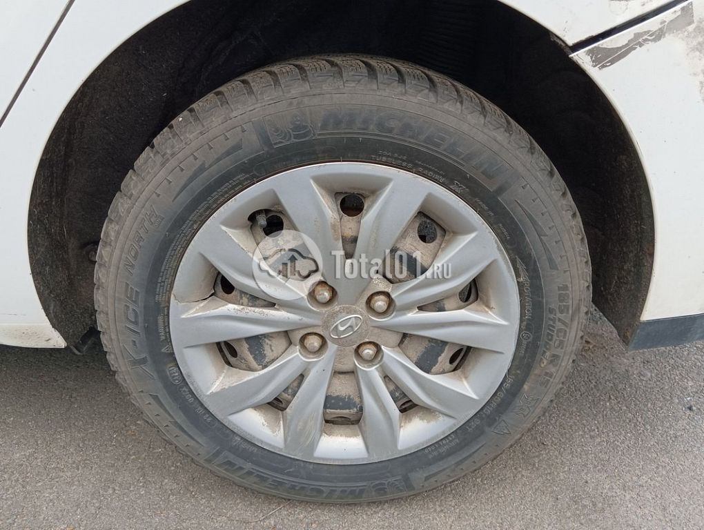 Фото Hyundai Solaris 182