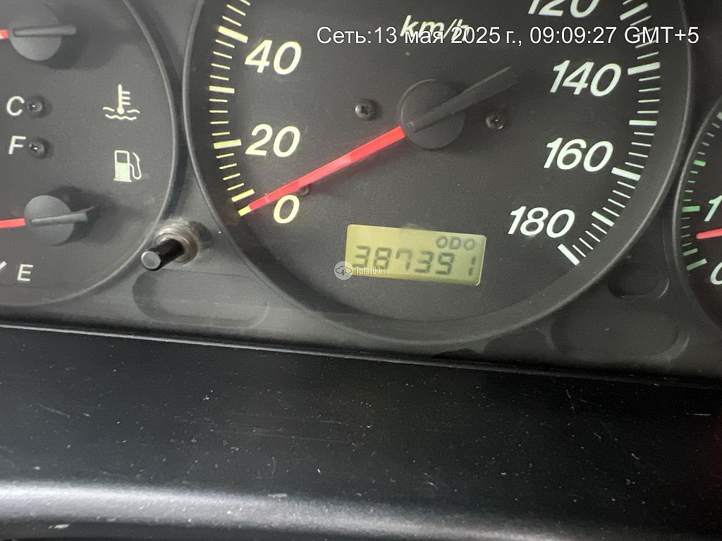 Фото Mazda Premacy 10