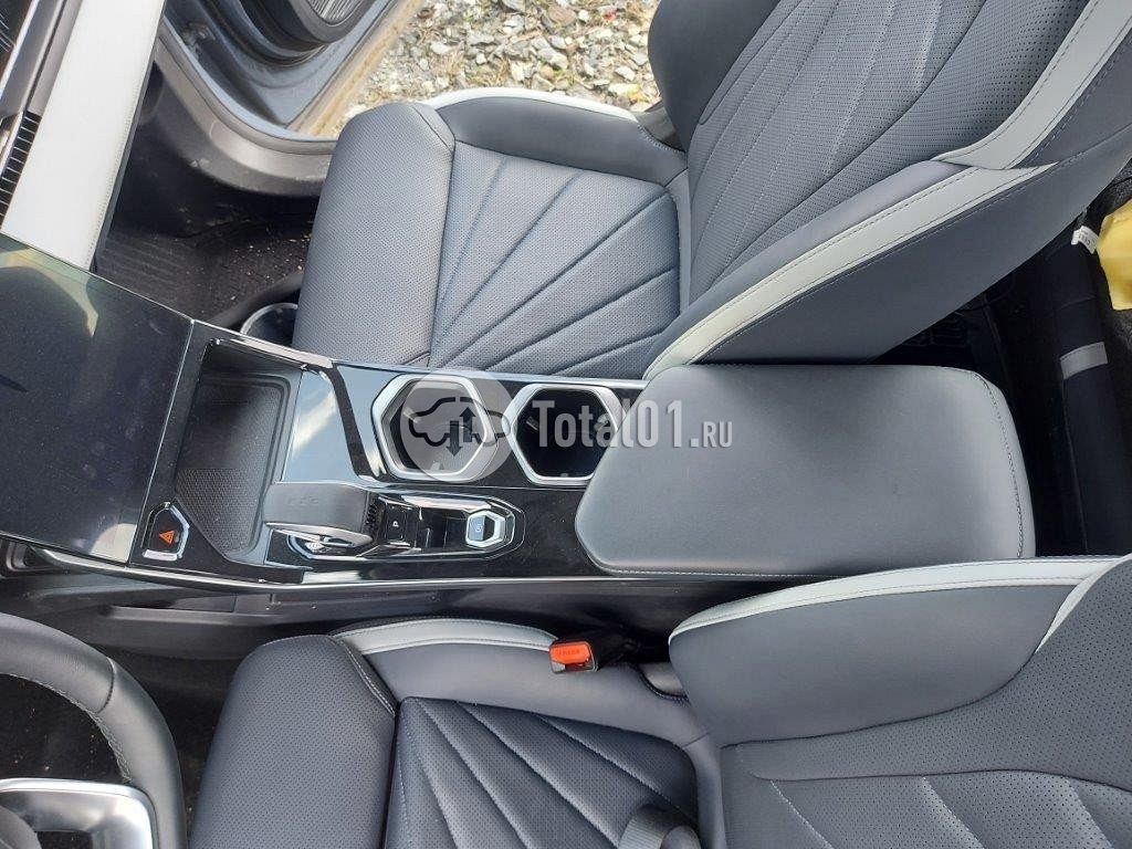 Фото Geely Atlas 112