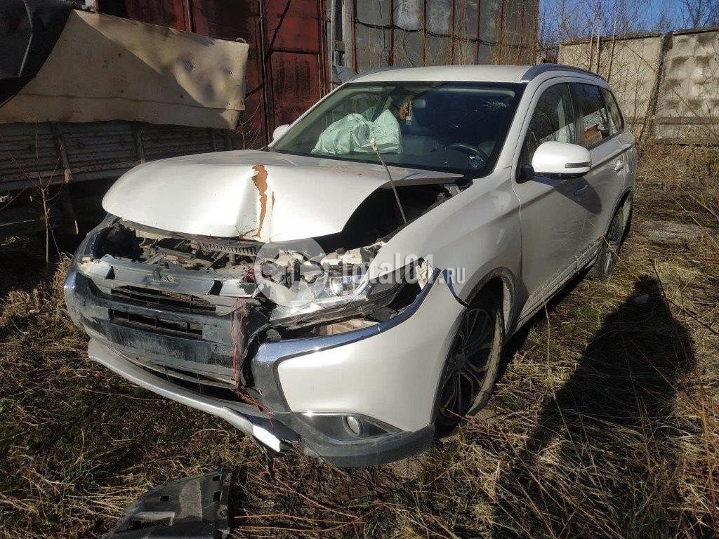 Фото Mitsubishi Outlander 10