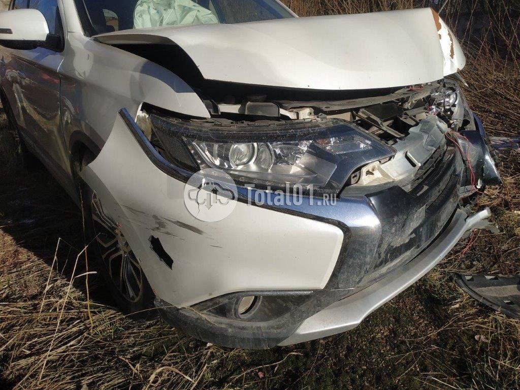 Фото Mitsubishi Outlander 16