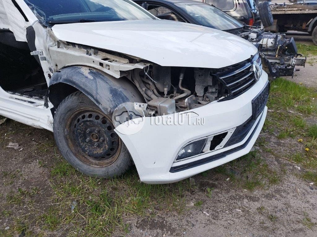 Фото Volkswagen Jetta 16
