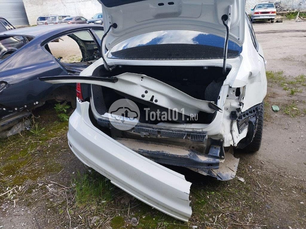 Фото Volkswagen Jetta 46