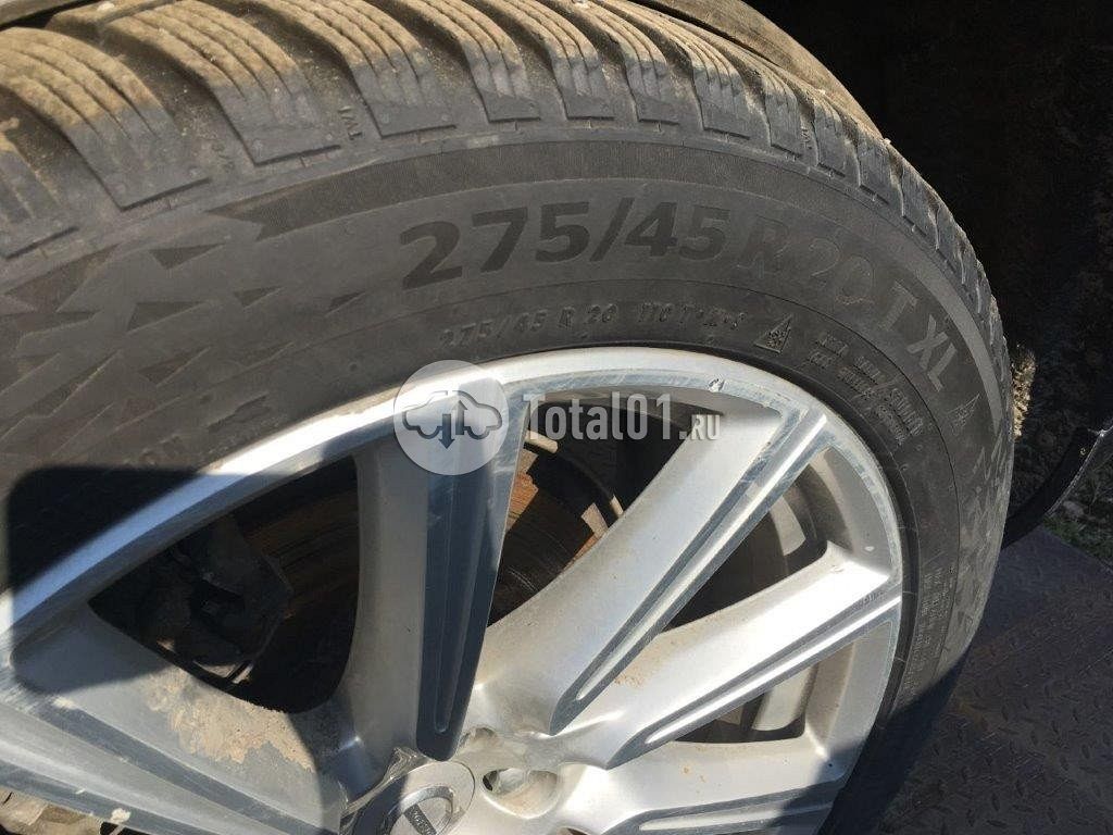 Фото Volvo XC90 28