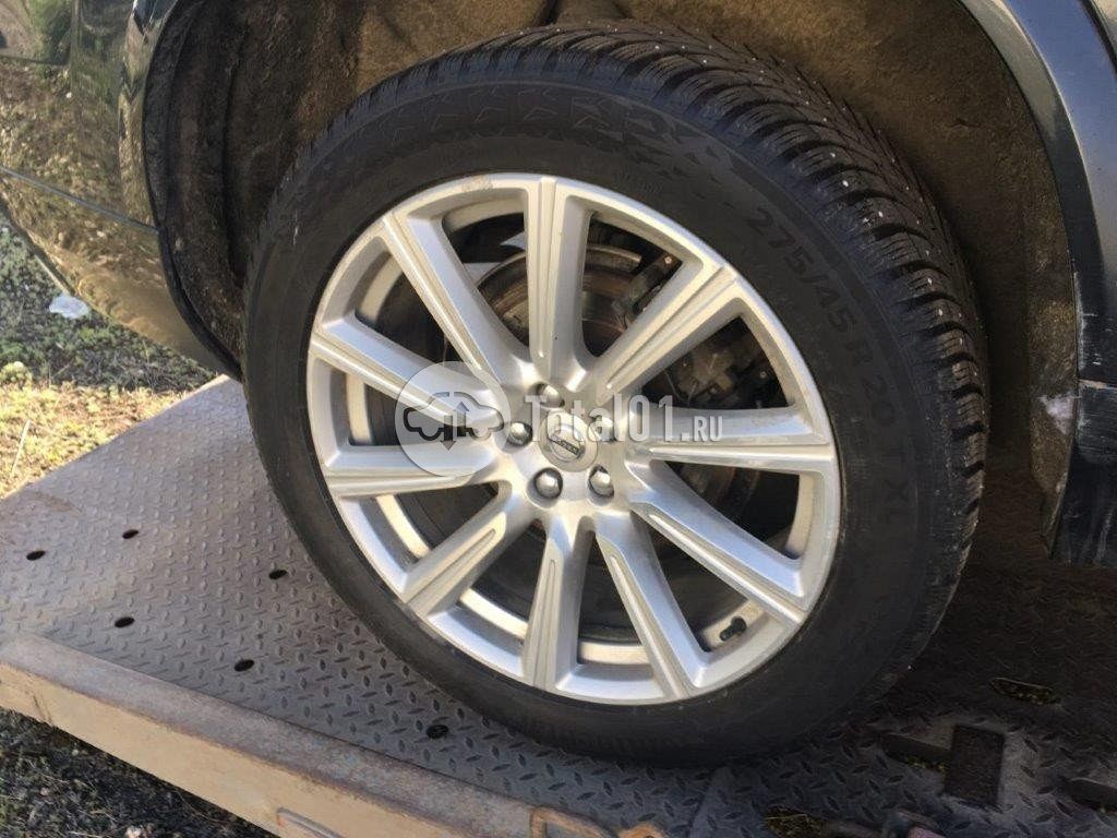 Фото Volvo XC90 64