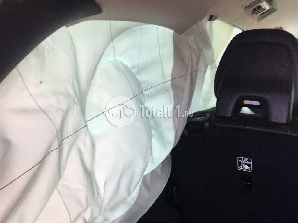 Фото Volvo XC90 96
