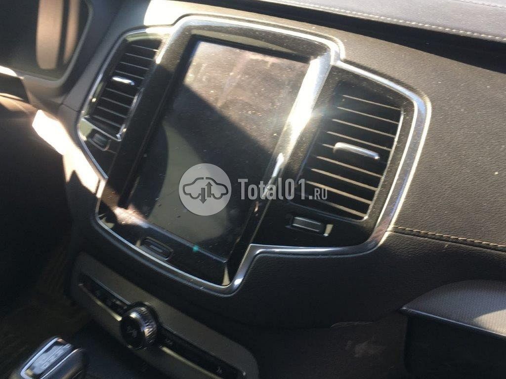 Фото Volvo XC90 132
