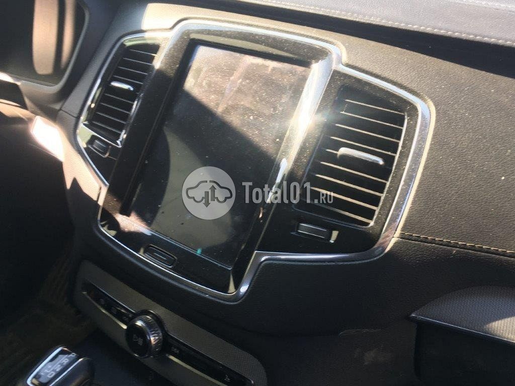 Фото Volvo XC90 134