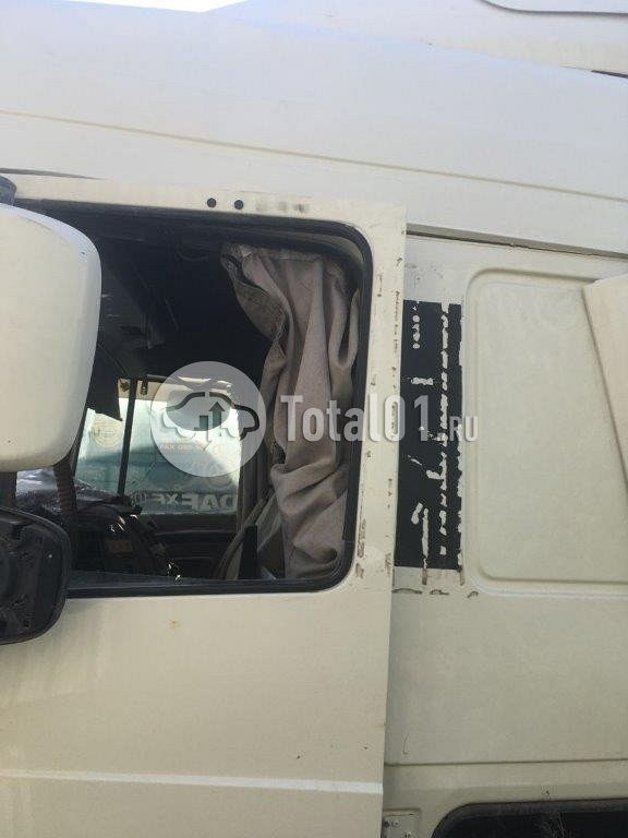 Фото DAF FT XF105 460 246