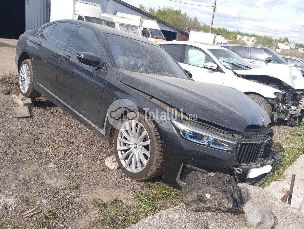Фото BMW 7 серия 16