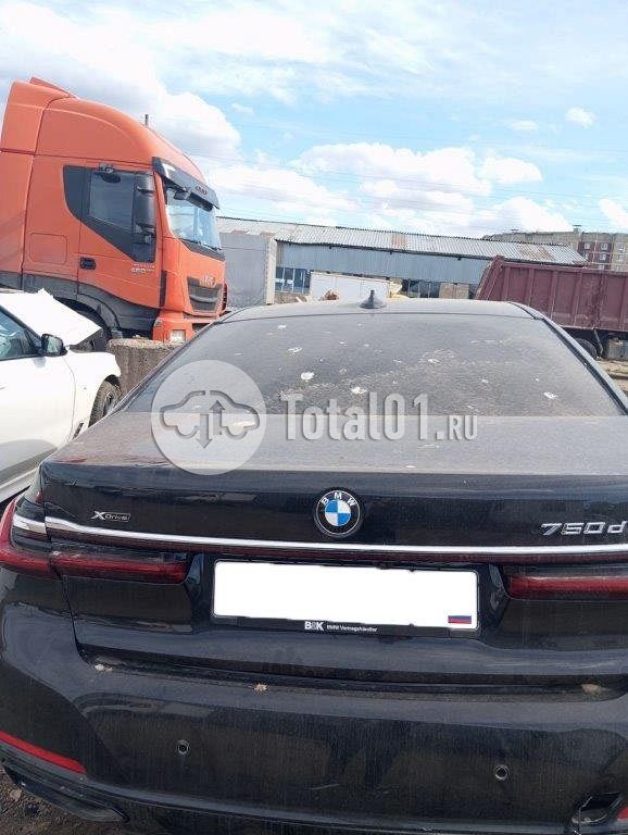 Фото BMW 7 серия 156
