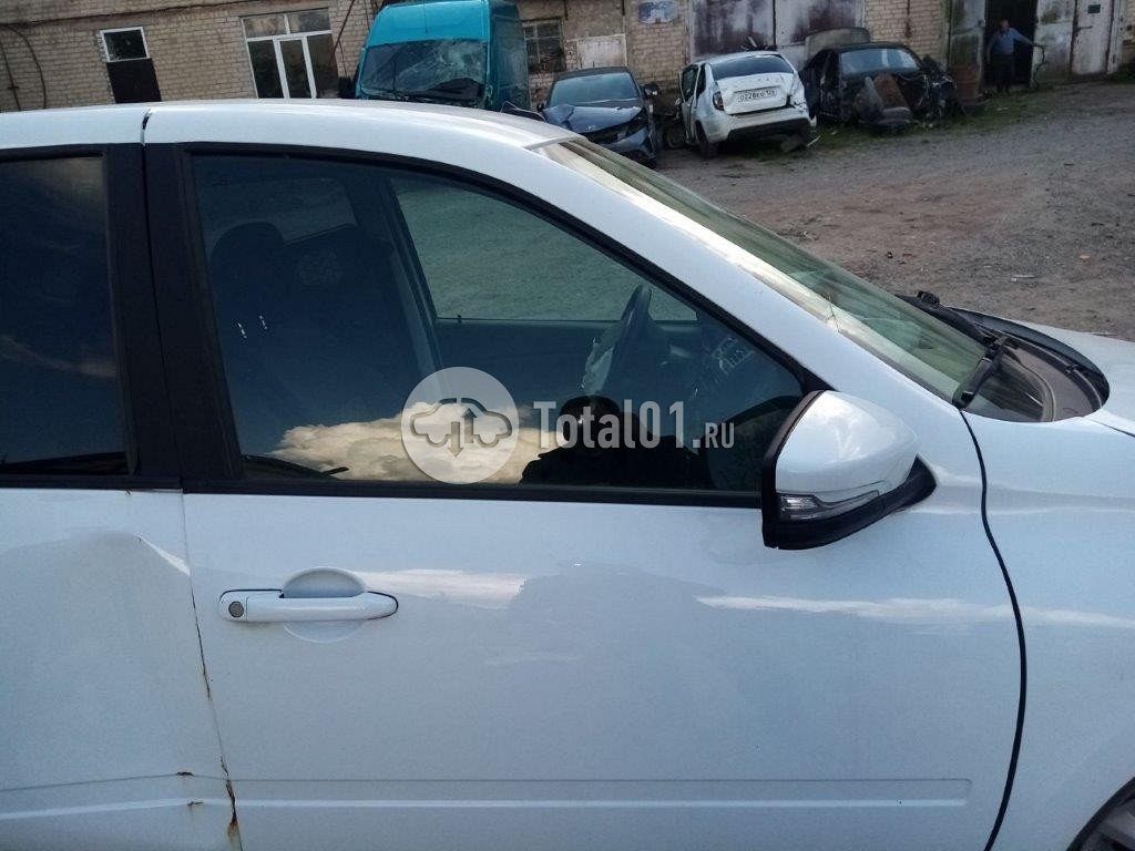 Фото ВАЗ (LADA) Granta 122