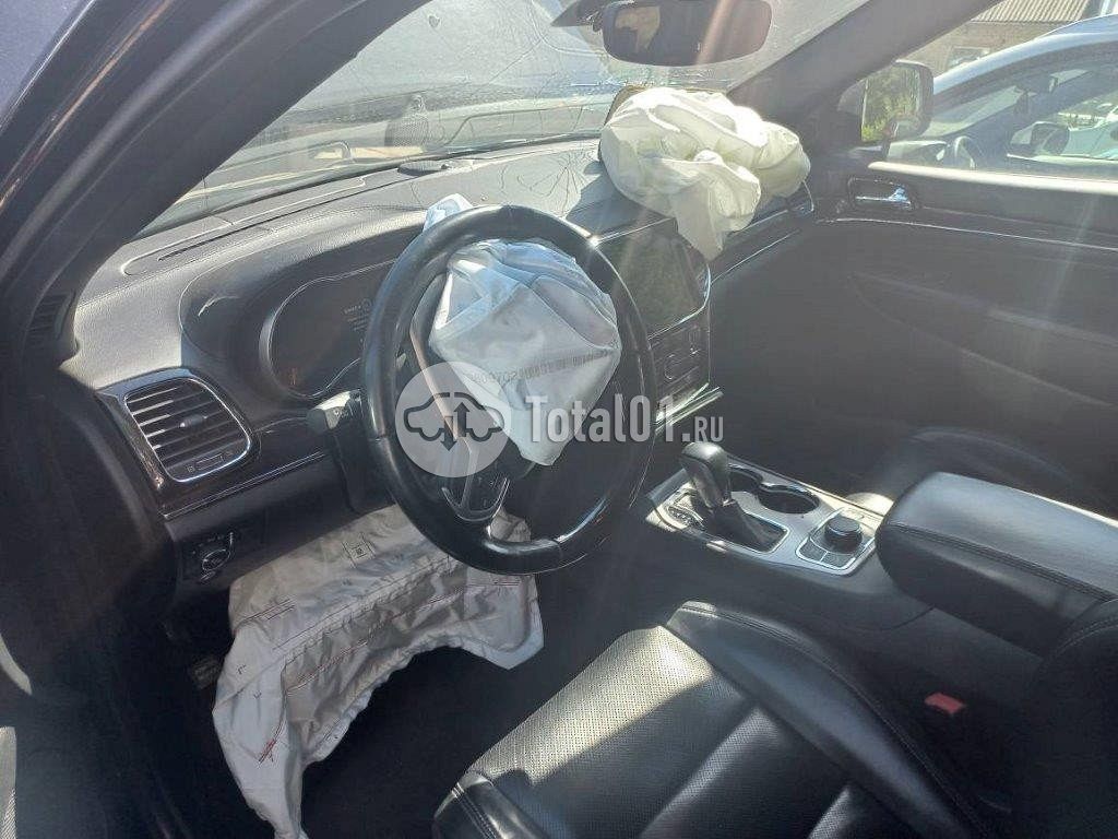 Фото Jeep Grand Cherokee 92