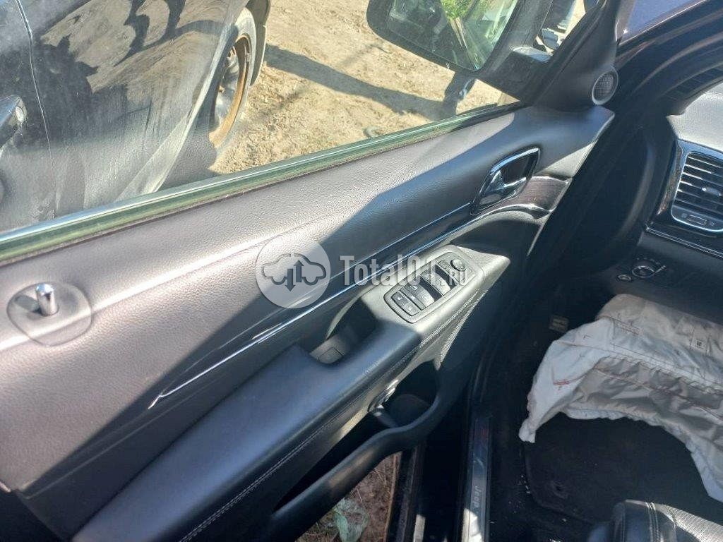 Фото Jeep Grand Cherokee 96
