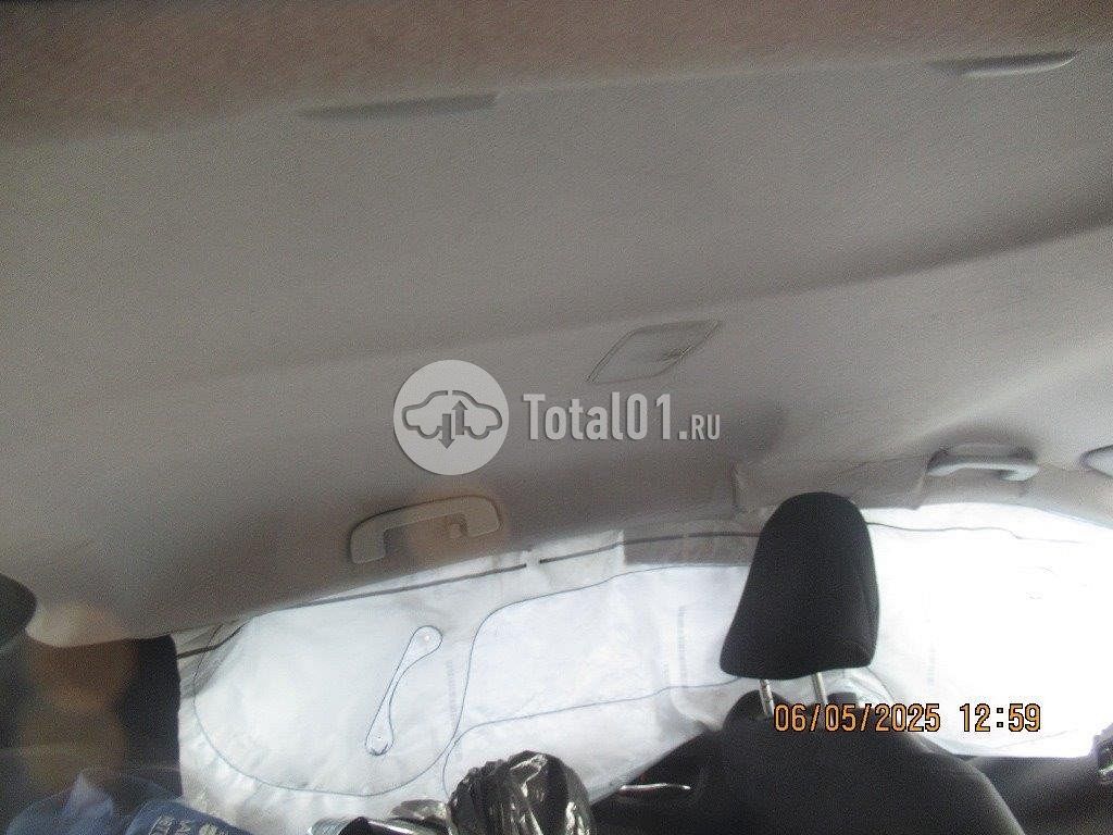 Фото Toyota Prius Hybrid 72