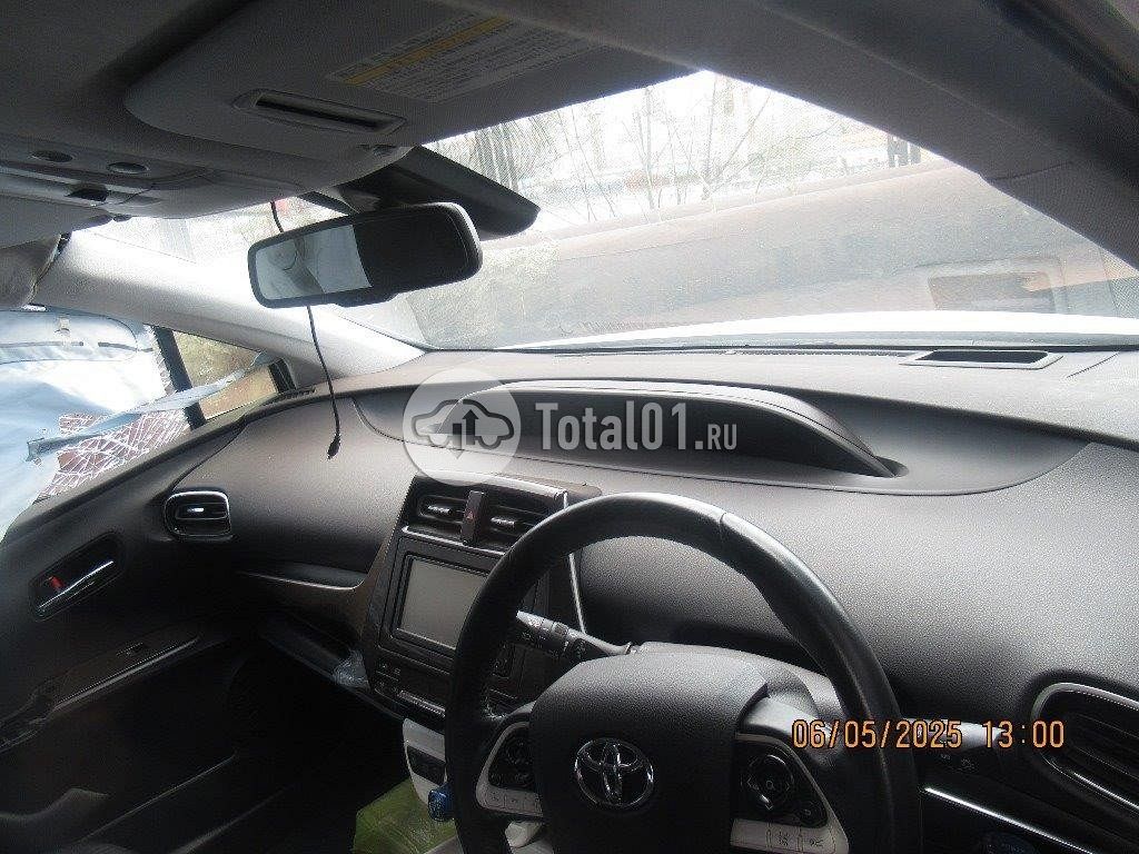 Фото Toyota Prius Hybrid 86