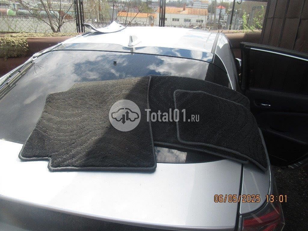 Фото Toyota Prius Hybrid 124