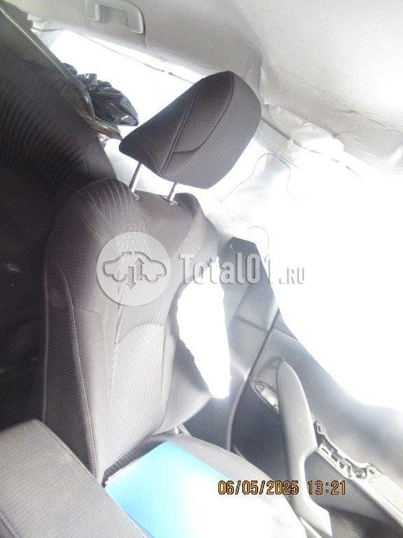 Фото Toyota Prius Hybrid 176