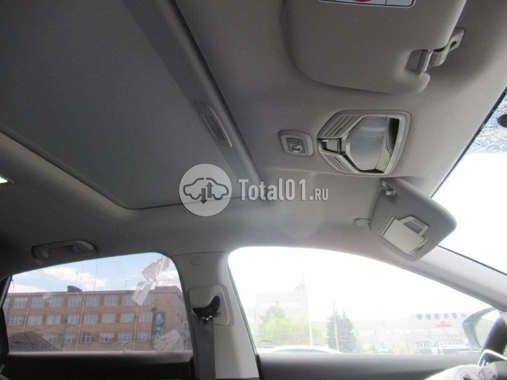 Фото Geely Emgrand 82