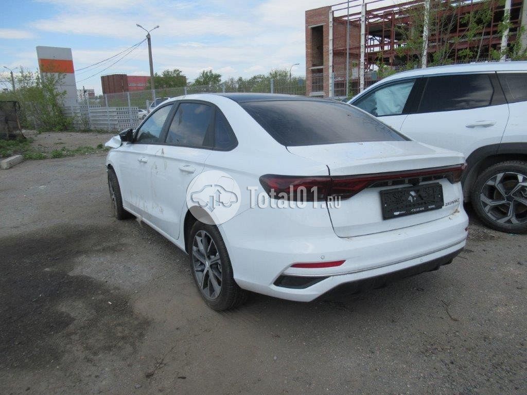 Фото Geely Emgrand 120