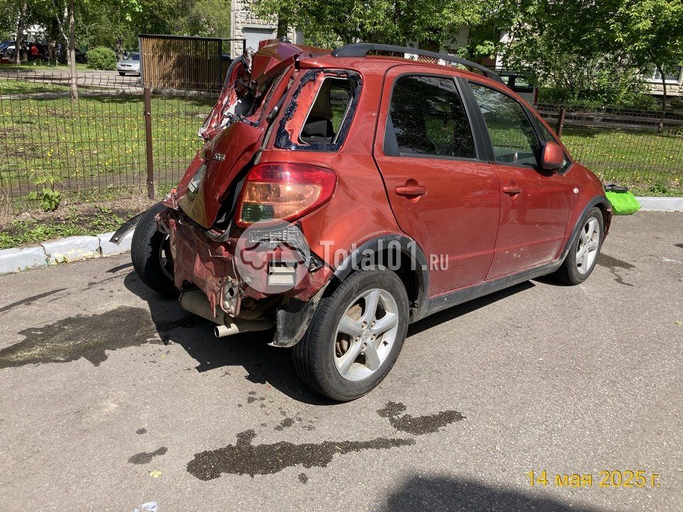 Фото Suzuki SX4 66